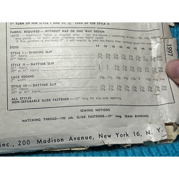 Simplicity Sewing pattern 1997 full dress slip 1950 size 16 bust 34 - Picture 7 of 7